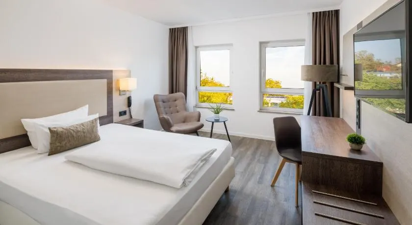 Hotel Newton Ludwigshafen - Image 1