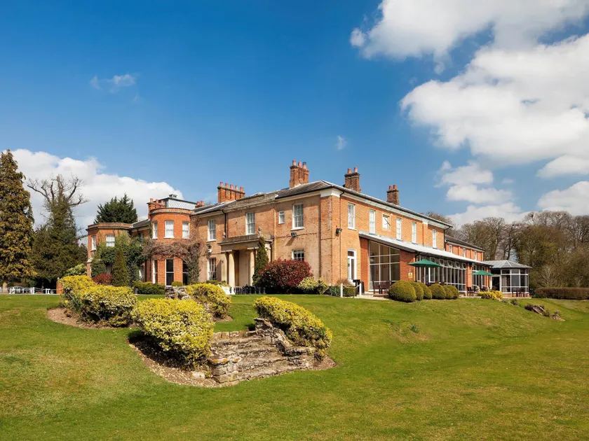 Mercure Newbury Elcot Park Hotel - Image 1