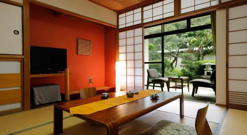 たまご肌美人の湯　美榛苑 - Image 1