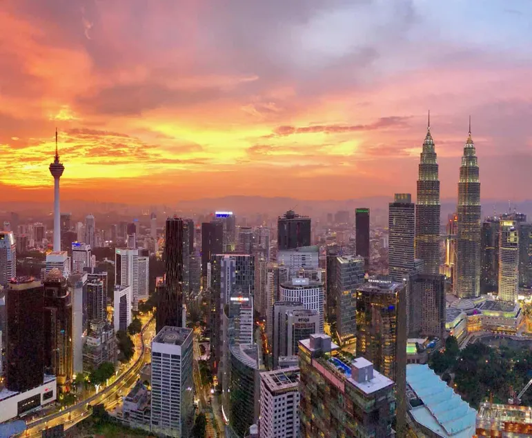 UNA Residensi Jln Peel Fully Air-Con Beauty Suite - Image 1