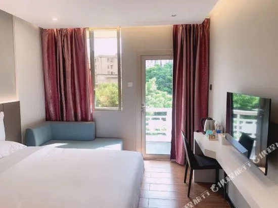 Dongjiang Hotel - Image 1