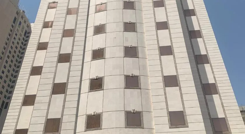 فندق ضيوف المقام واحد توصيل مجاني للحرم - Douof Al Maqam One Hotel Free Shuttle Service - Image 1
