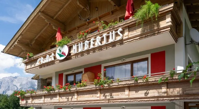 Chalet Ferienhaus Hubertus - Image 1