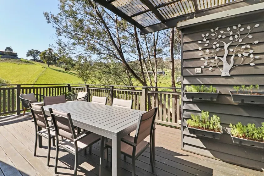Goughs Hideaway - Image 1