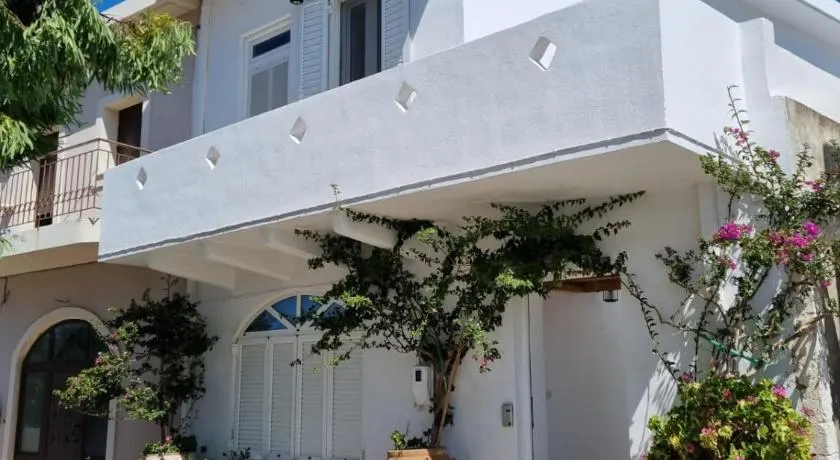 Maison de village Mona - Image 1