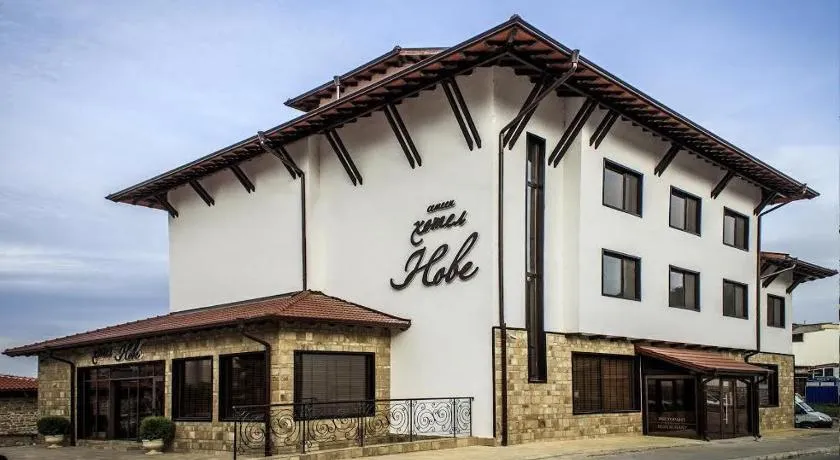 Hotel Nove - Image 1