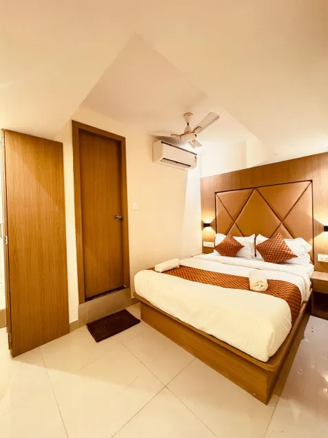 Hotel Cliff Garden - Image 1