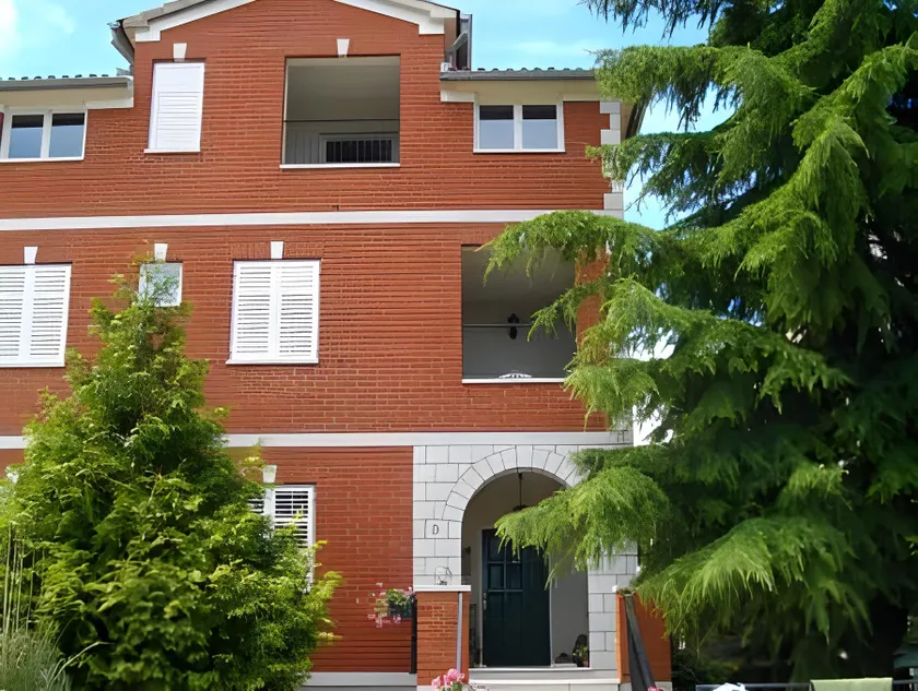 House Kate - Image 1