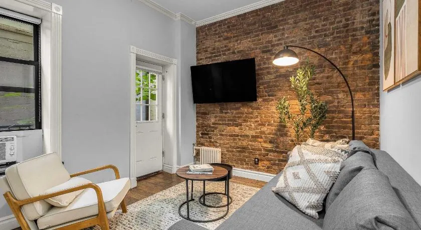 Bold Manhattan Base in Prime Nolita - Image 1