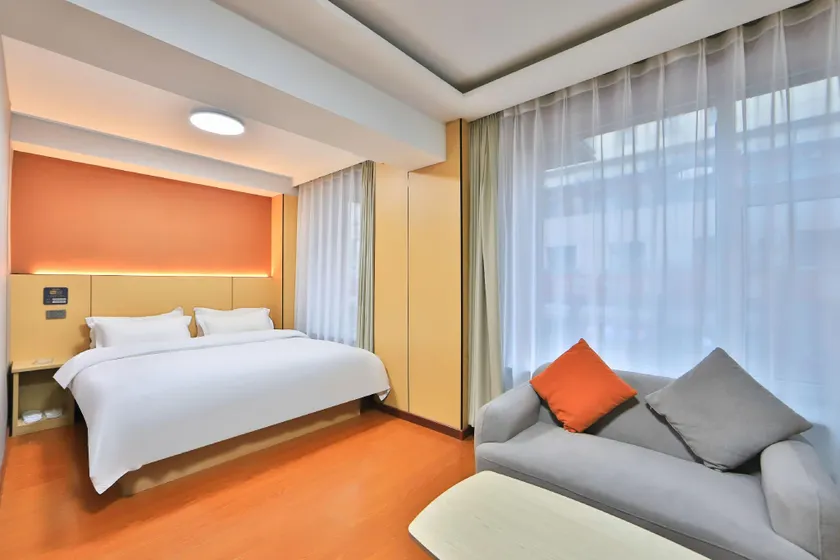 Green Island Fashion Hotel (Jilin University Second Hospital Chongqing Road Branch) - Image 1