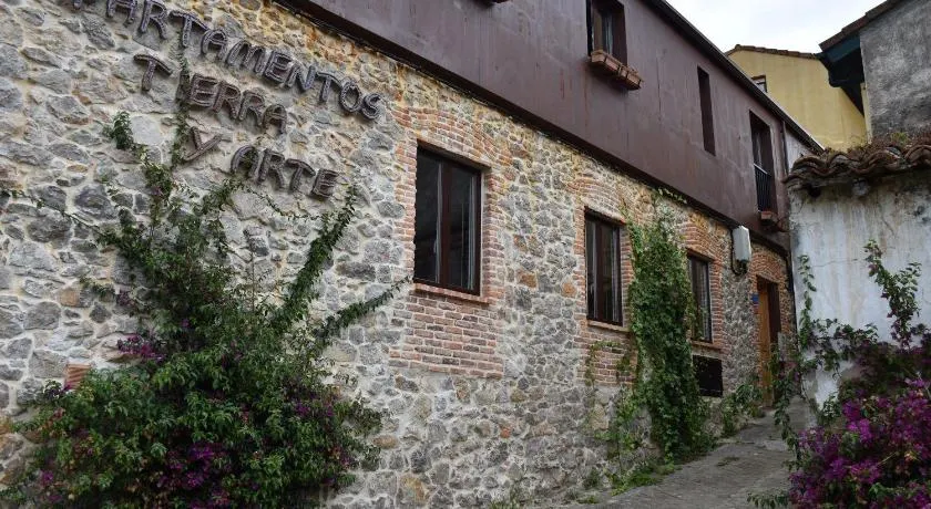 Apartamentos Tierra y Arte - Image 1