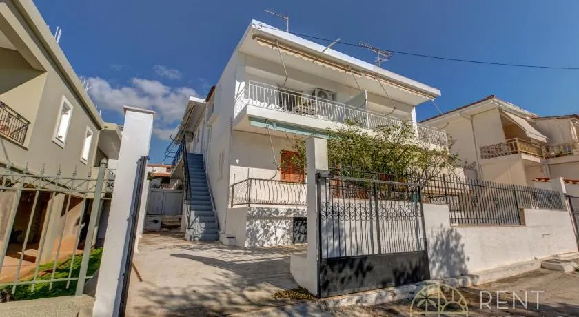Elina's Place - 2 bedroom apartment near the port - Image 1