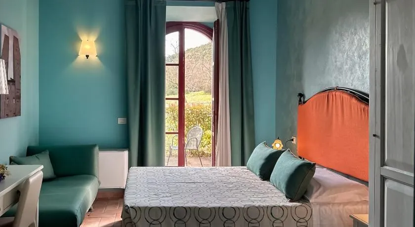 Apartments in Villetta Terre Rosse - Image 1