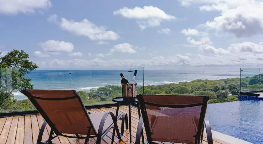 Casa Nina Santa Teresa - Image 1