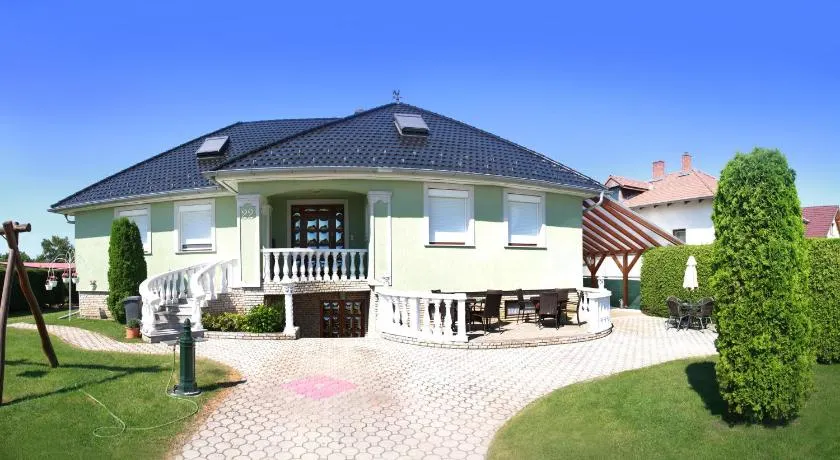 Bo-Ni Vendégház - Image 1