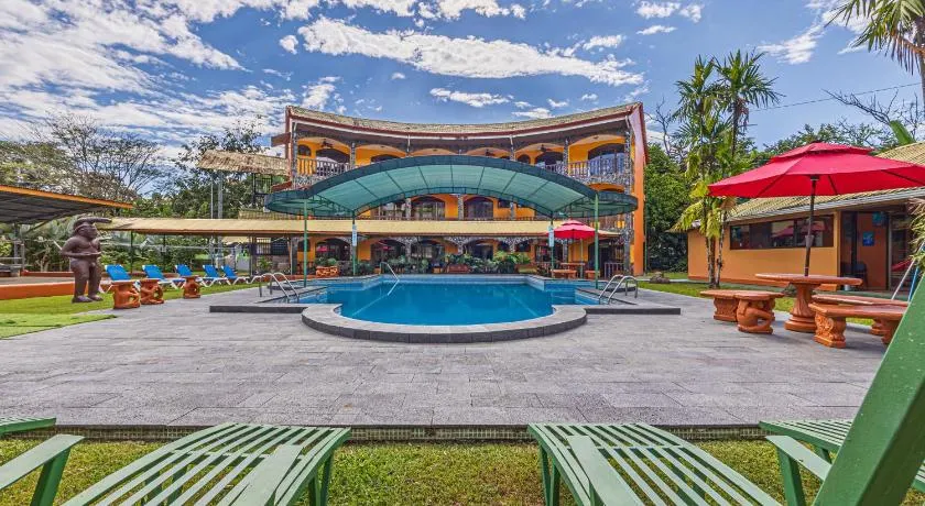Apartahotel Playa Luna - Image 1