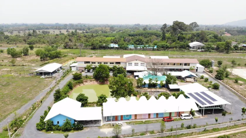 Armthong Resort - Image 1
