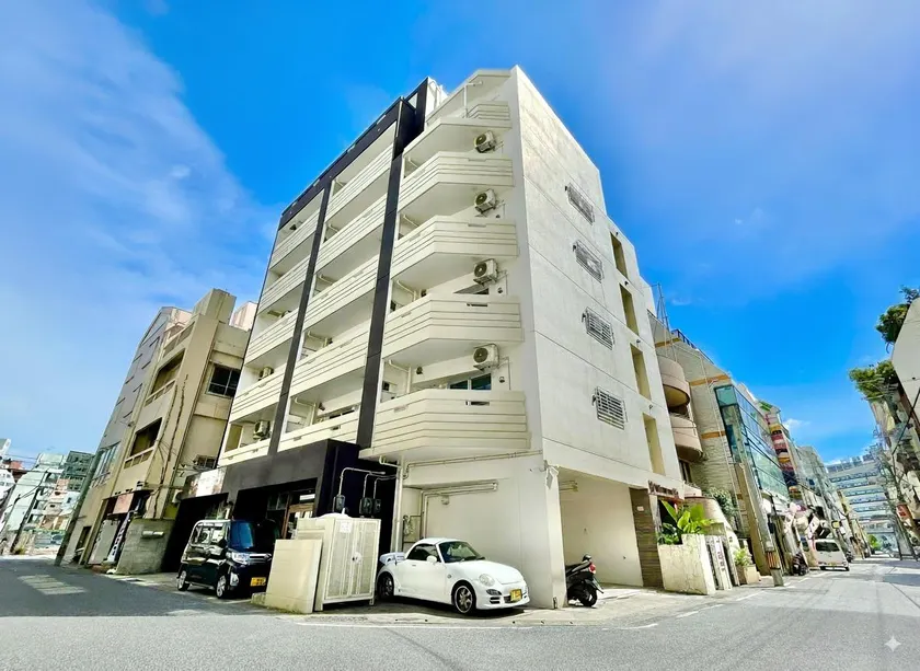 Villa Izumizaki - Image 1