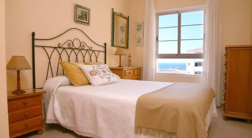 Apartamento Con Vistas en Nerja - Image 1