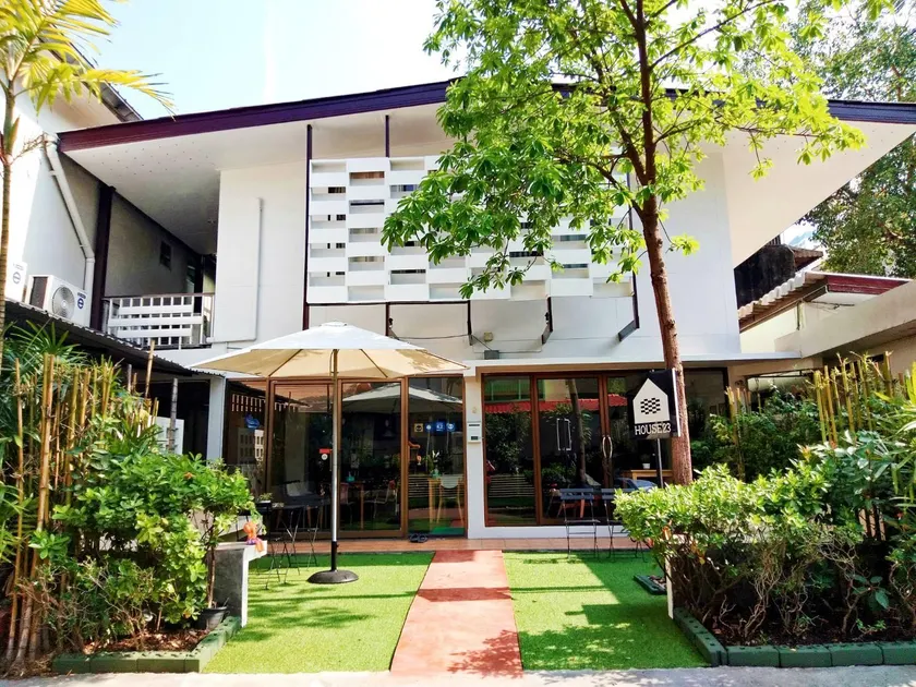 House 23 Guesthouse - Image 1