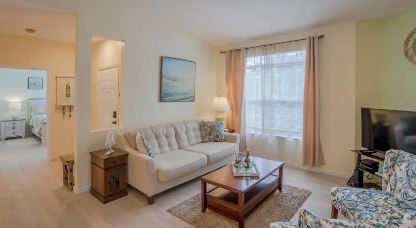 WFH Away from Home! FREE Wi-Fi and Parking, 4mi to Clearwater Beach - Image 1