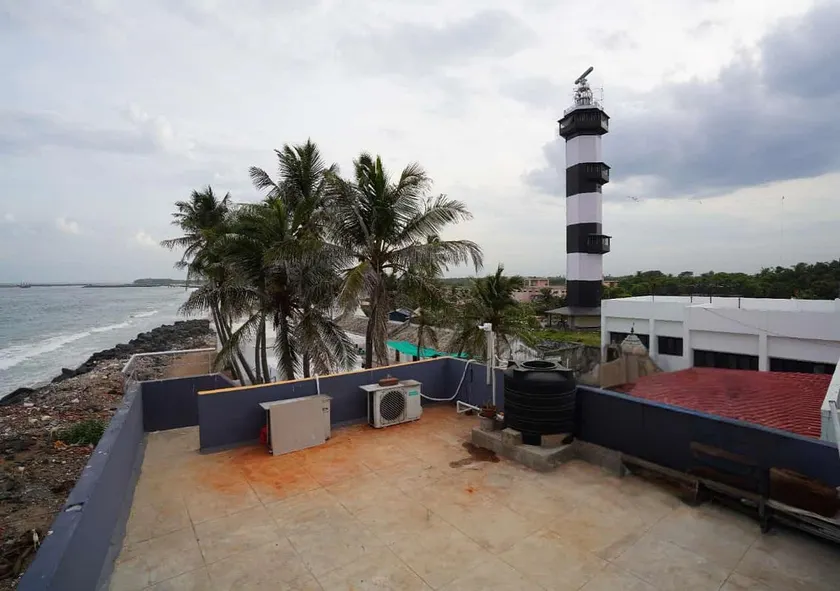 Bay Watch Beach House - Image 1