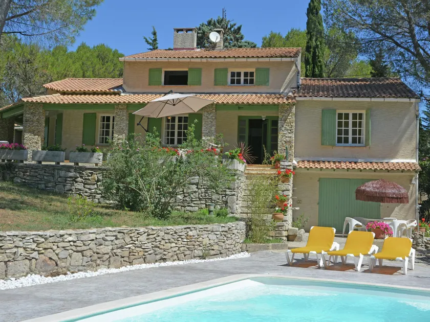 Lush Villa in Beaucaire with Swimming Pool - Image 1