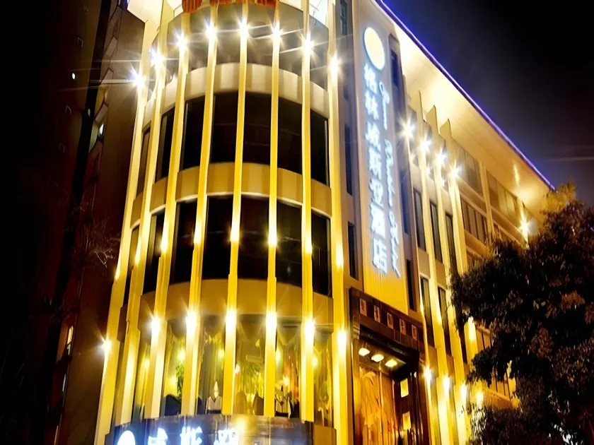 Green Westdon Hotel - Image 1