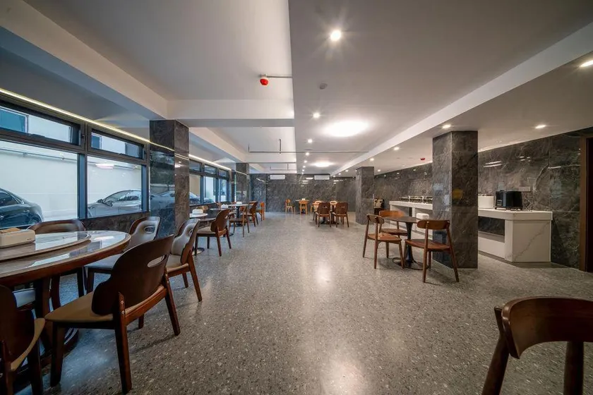 Chongyue Baichuan Hotel - Image 1