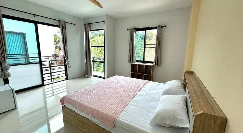 DEN NEST Guest House Krabi - Image 1