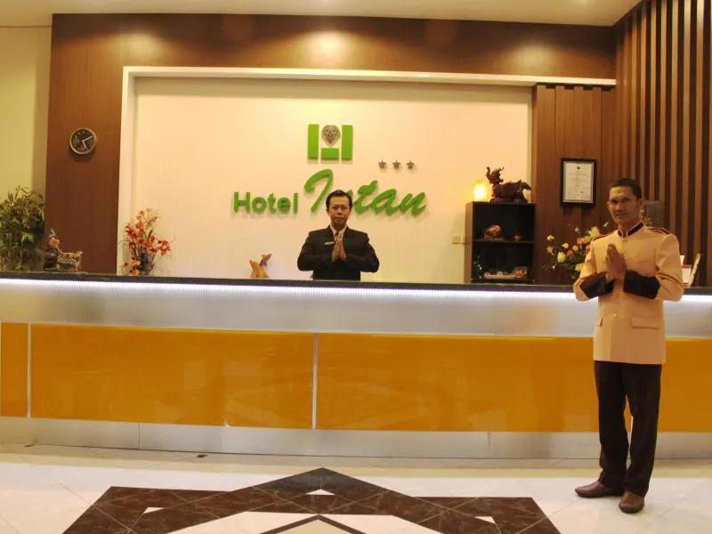 Hotel Intan Cirebon - Image 1