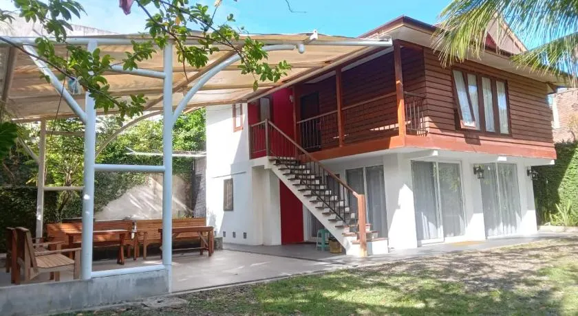 Banda Aceh Batoh Homestay - private - fits up to 8 persons - Image 1