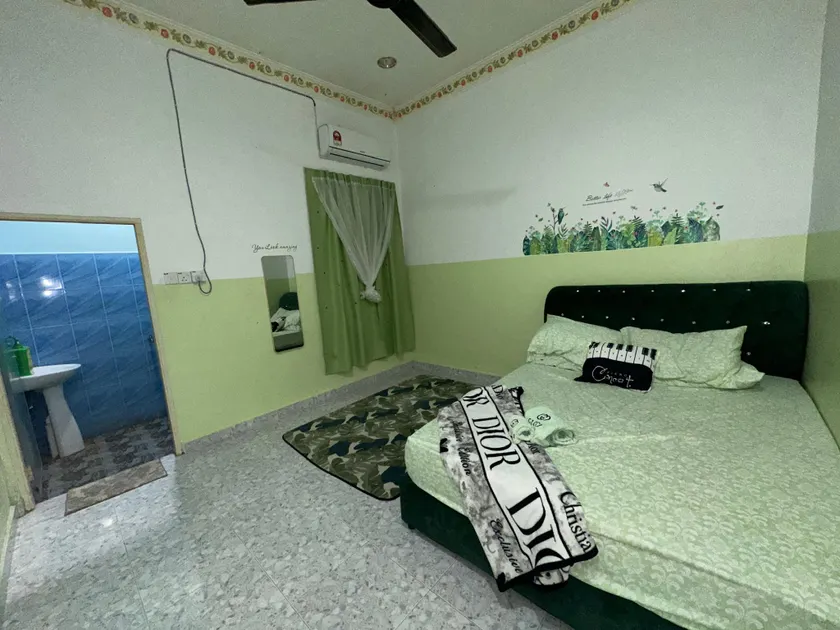 Olive Cottage - Image 1