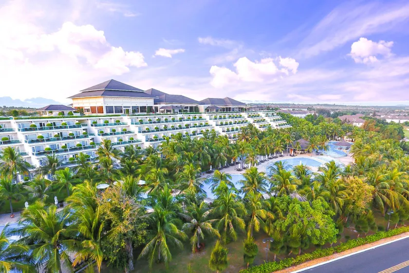 Sea Links Beach Hotel - Image 1