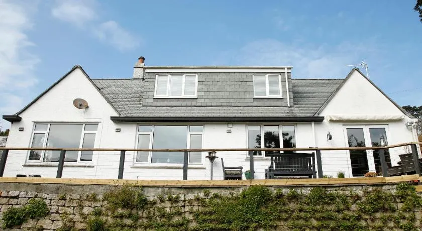 The Dog House, Penryn - Image 1