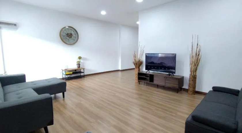 Greenery Studio, Kubot a Sentral - Image 1