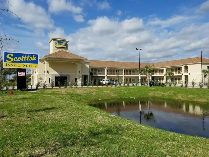 Scottish Inns & Suites - Image 1