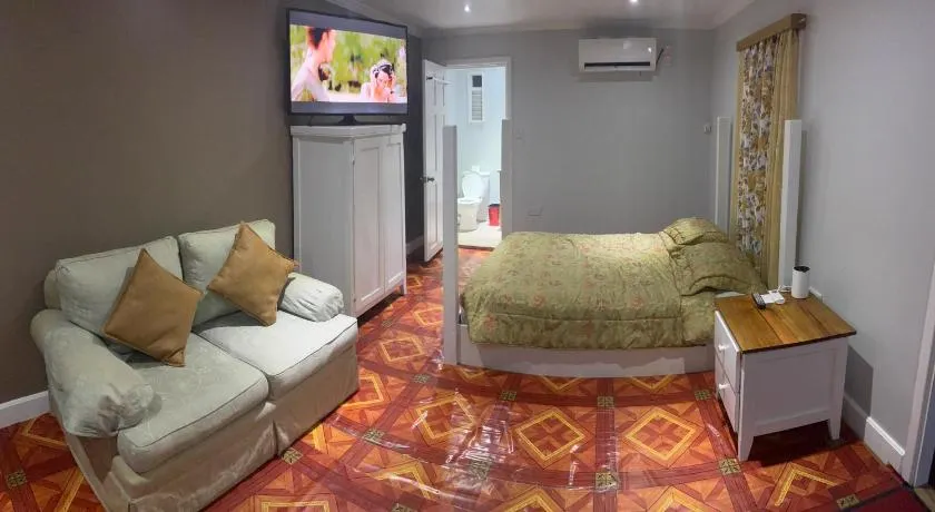 Mario Ville Guest House - Image 1