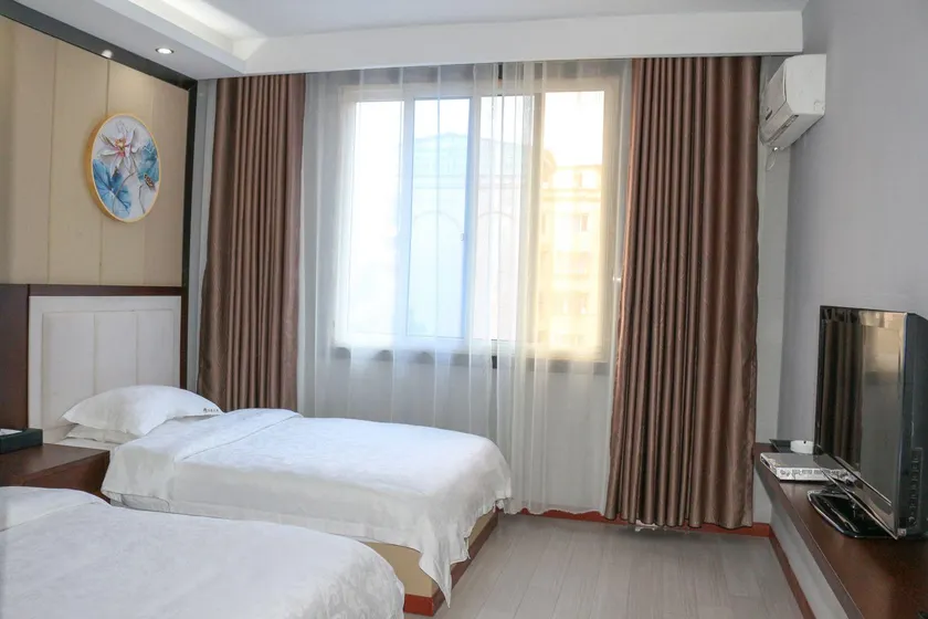 Boya Hotel - Image 1