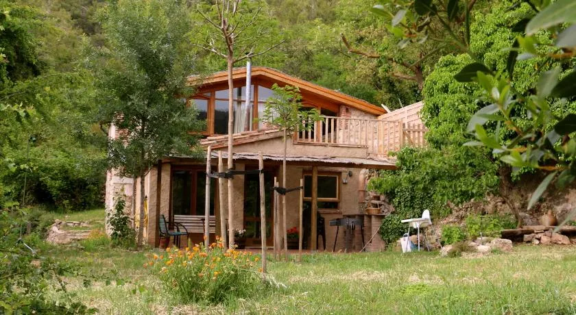 Casa ecológica en plena naturaleza - Image 1