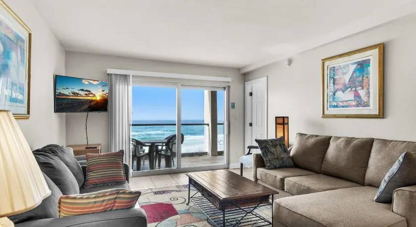 Regency Towers 405 West - Image 1