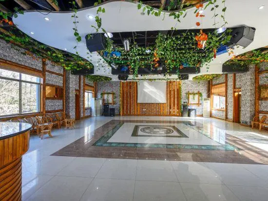 Siming Village Woodland Resort - Image 1