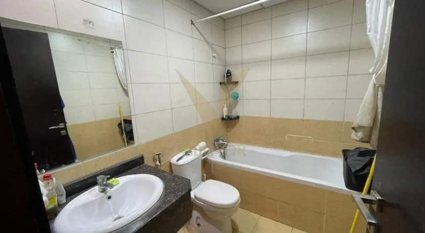 Luxury hub - Image 1