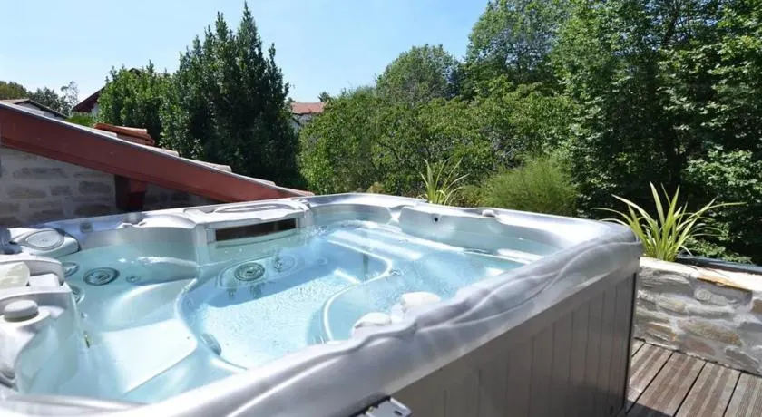 Villa Bidart with jacuzzi - close to the beach - Image 1