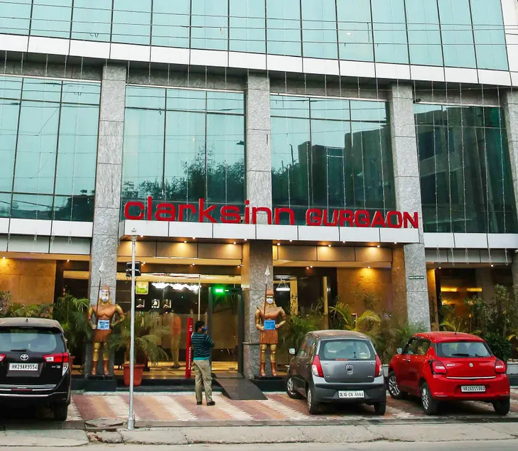 Hotel DS Clarks Inn Gurgaon - Image 1