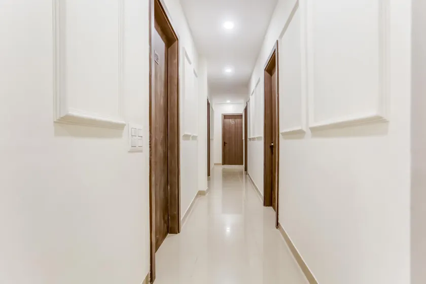 Hotel O A K Residency - Image 1
