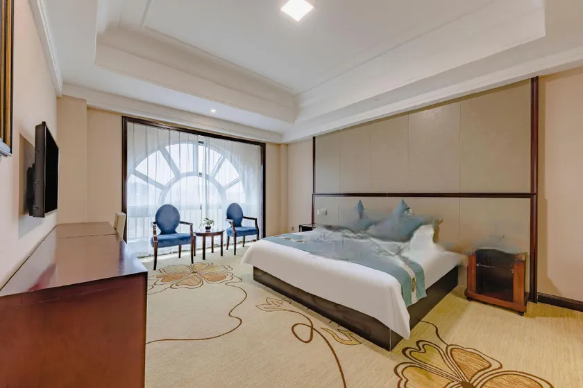 Meiyue Taihe Hotel (Jinan University) - Image 1