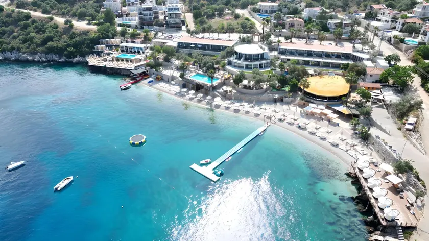 Kalkan Beach Park Hotel - Image 1