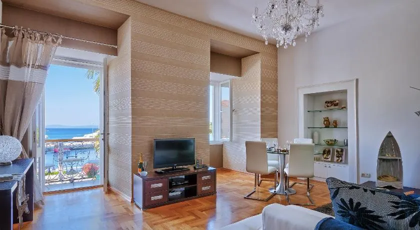 Riva Apartments - Image 1