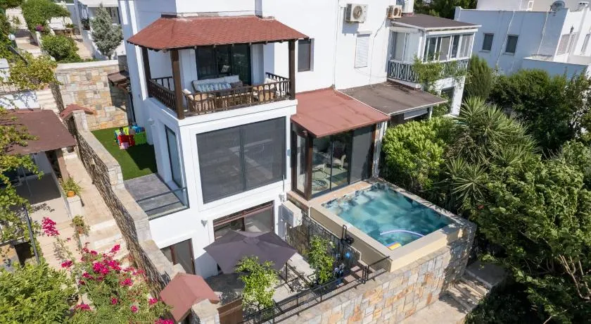 Villa Bitez - Image 1